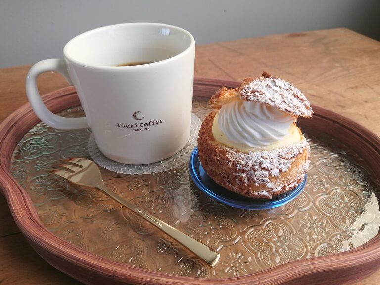 Tsuki cafe